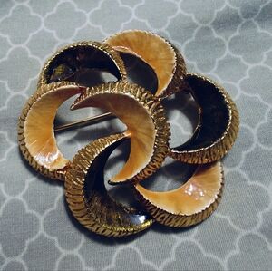 Vintage Hattie Carnegie Brooch